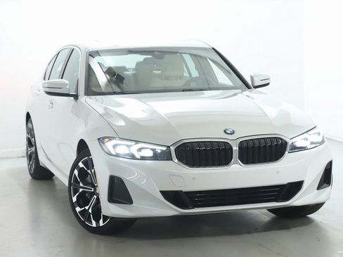 Certified 2025 BMW 330i xDrive Sedan w/ Premium Package image 2