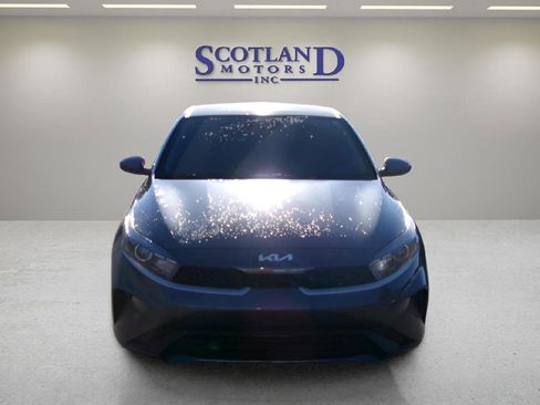 Used 2024 Kia Forte LX image 3