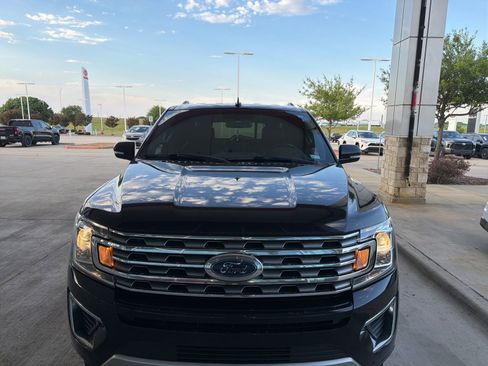 Used 2019 Ford Expedition Max Limited RWD image 24