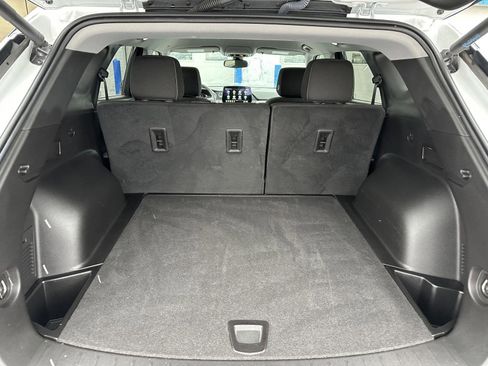 Used 2023 Chevrolet Blazer LT w/ Convenience Package image 9