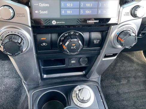 Used 2021 Toyota 4Runner SR5 image 33