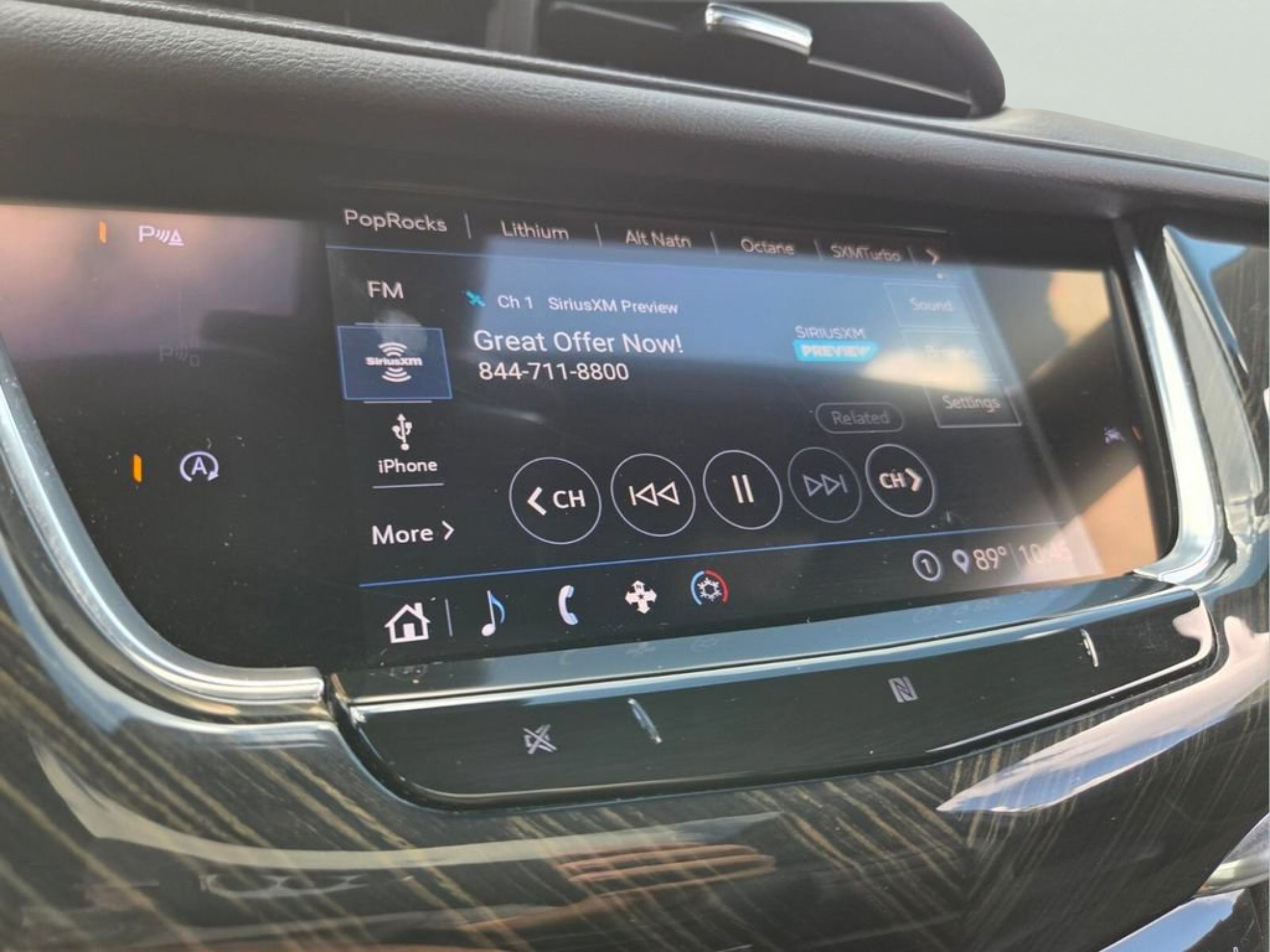 Used 2020 Cadillac XT6 Premium Luxury FWD image 29