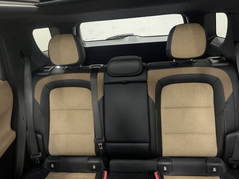 Used 2025 Chevrolet Equinox ACTIV w/ Safety and Technology Package image 11