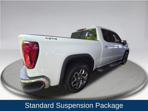 Used 2022 GMC Sierra 1500 SLT w/ SLT Premium Package AWD/4WD image 13