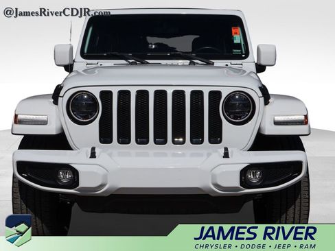 Used 2023 Jeep Wrangler Altitude image 7