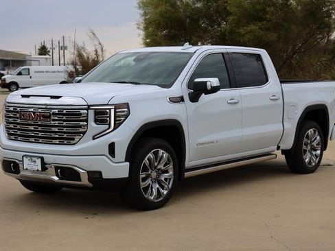 New 2026 GMC Sierra 1500 Denali image 3
