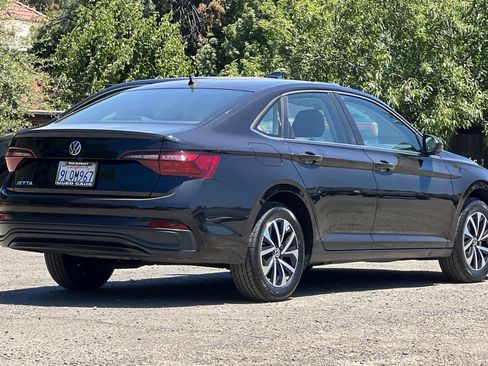Used 2024 Volkswagen Jetta S FWD image 4