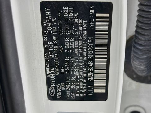 Used 2025 Hyundai Kona SEL FWD image 12