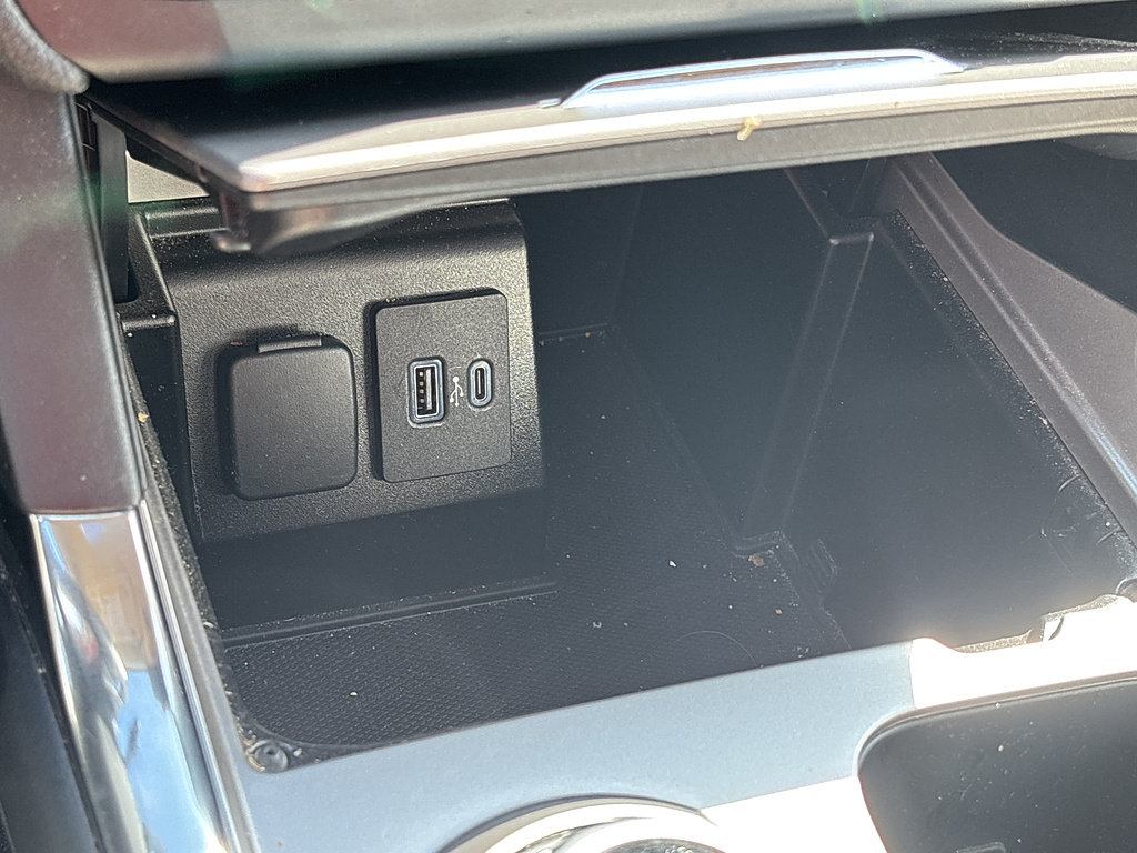 Used 2020 Ford Explorer Limited RWD image 14