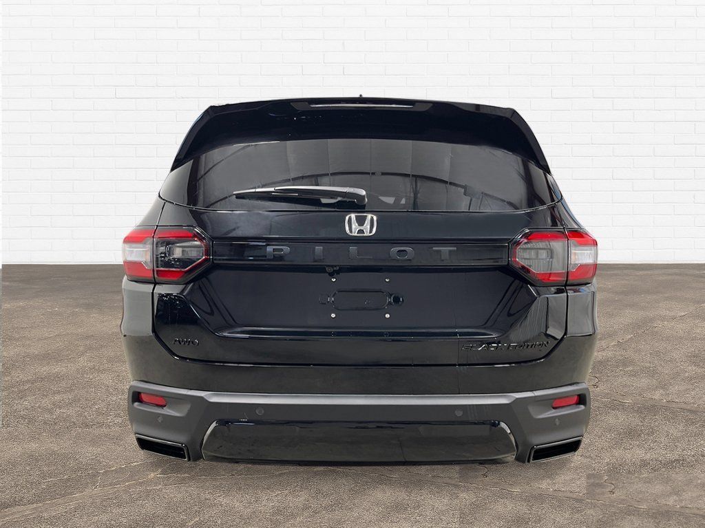 New 2026 Honda Pilot Black Edition image 5