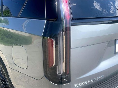 Certified 2024 Cadillac Escalade V AWD/4WD image 29