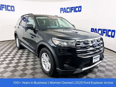 Used 2025 Ford Explorer Active
