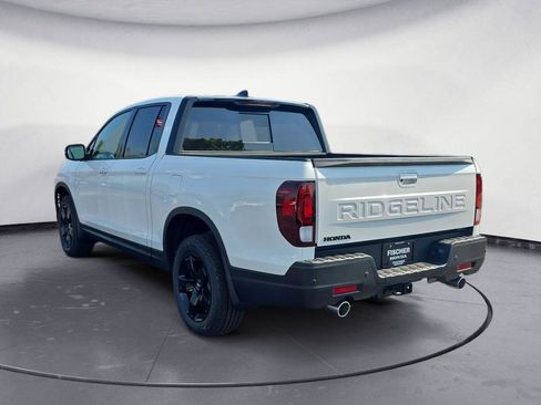 New 2026 Honda Ridgeline Black Edition image 4