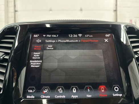 Used 2020 Jeep Cherokee Limited image 34