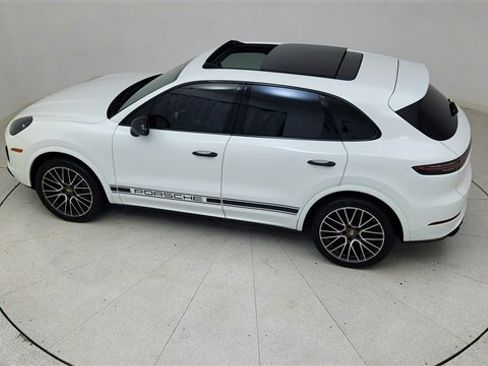 Used 2021 Porsche Cayenne Base image 78
