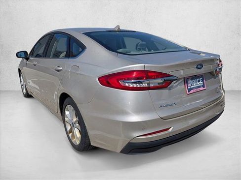 Used 2019 Ford Fusion SE FWD image 7