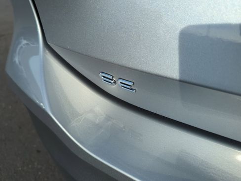 New 2026 Volkswagen Tiguan SE image 23