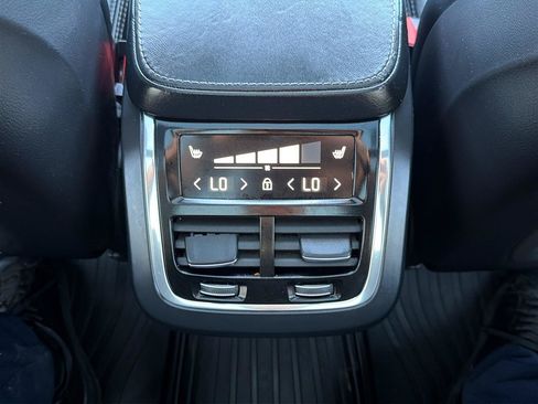 Used 2021 Volvo XC90 T6 Inscription w/ Climate Package AWD/4WD image 18