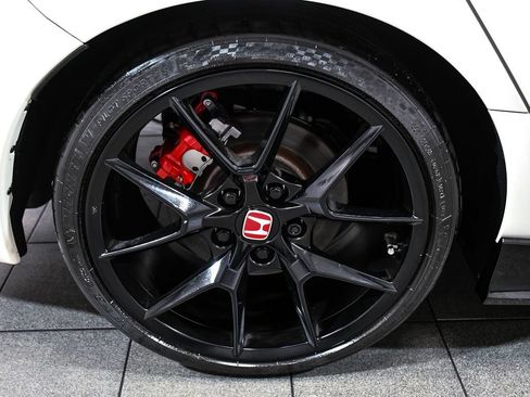 Used 2025 Honda Civic Type R image 8