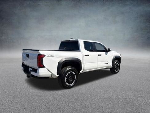 Used 2024 Toyota Tacoma TRD Off-Road AWD/4WD image 5