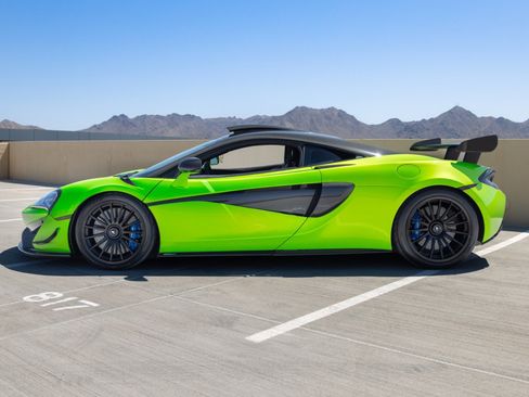 Used 2020 McLaren 620R RWD image 6