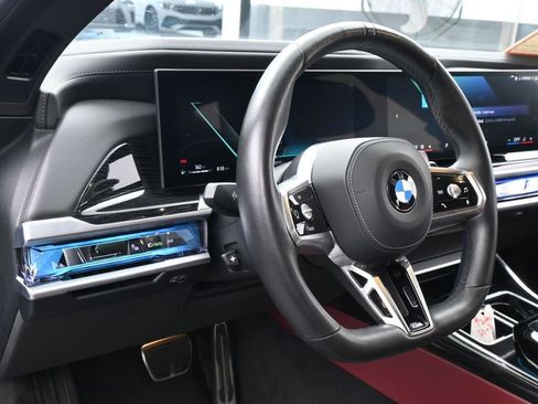 Used 2025 BMW 740i xDrive AWD/4WD image 15