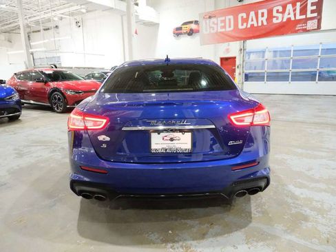 Used 2019 Maserati Ghibli S GranSport image 9