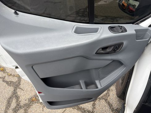 Used 2016 Ford Transit 150 148 Medium Roof RWD image 9