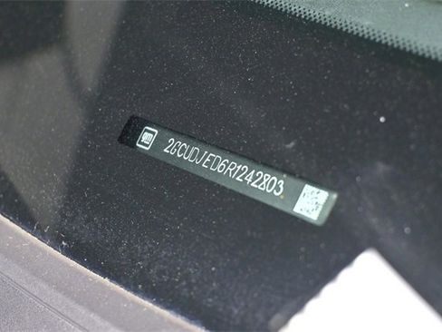 Used 2024 Chevrolet Silverado 1500 High Country w/ High Country Premium Package image 31