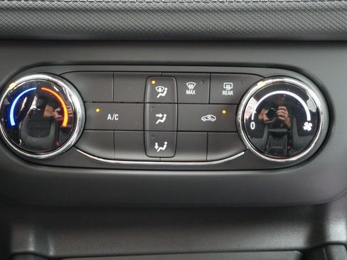 New 2026 Chevrolet TrailBlazer LS w/ LS Convenience Package AWD/4WD image 17