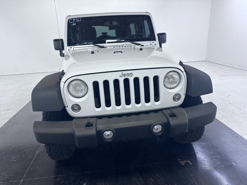 Used 2014 Jeep Wrangler Unlimited Sport w/ Quick Order Package 24S AWD/4WD image 3