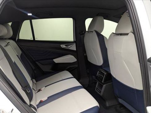 Used 2023 Volkswagen ID.4 S RWD image 18
