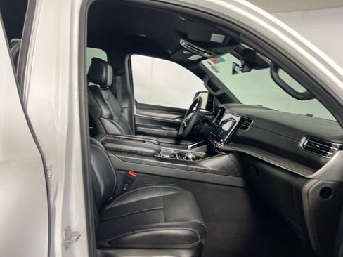 Used 2023 Jeep Wagoneer Series III w/ Rear Seat Video Group 1 image 27