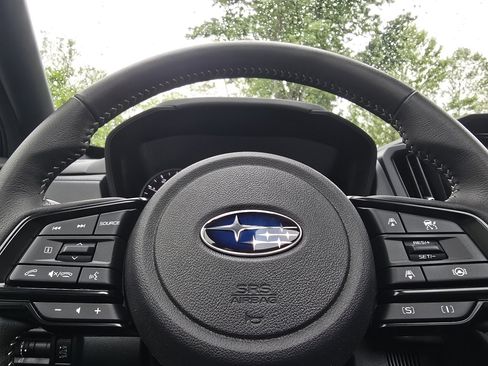 Used 2025 Subaru Forester Premium w/ Convenience Package #1 AWD/4WD image 29