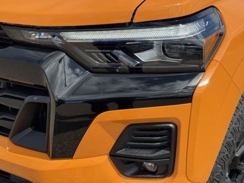 New 2026 Chevrolet Colorado Z71 w/ Midnight Edition AWD/4WD image 15