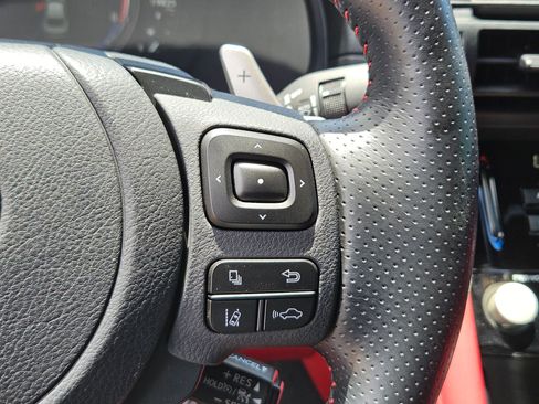 Used 2024 Lexus IS 500 RWD image 19