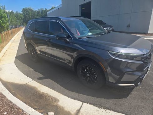 Used 2024 Honda CR-V Sport image 2