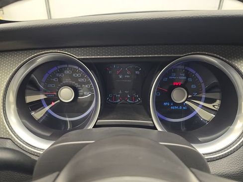 Used 2010 Ford Mustang Shelby GT500 RWD image 24