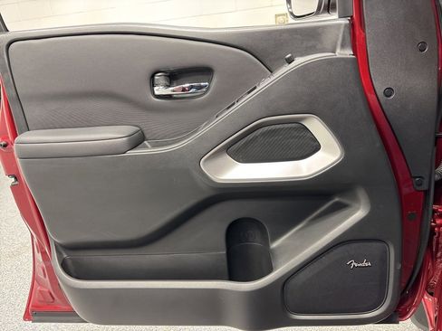 Used 2024 Nissan Frontier SL image 24