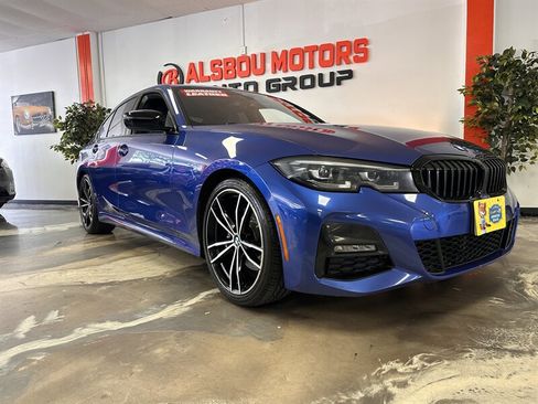 Used 2022 BMW 330i Sedan w/ M Sport Package image 6