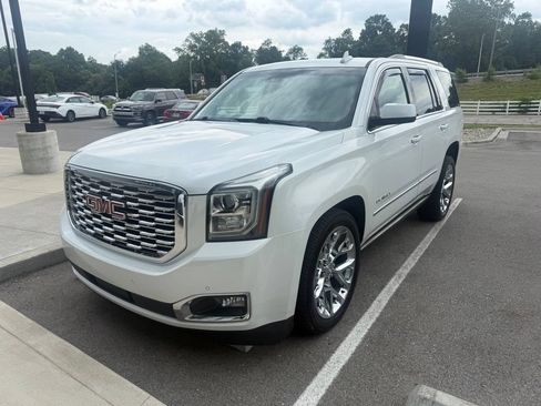 Used 2020 GMC Yukon Denali w/ Denali Ultimate Package AWD/4WD image 3