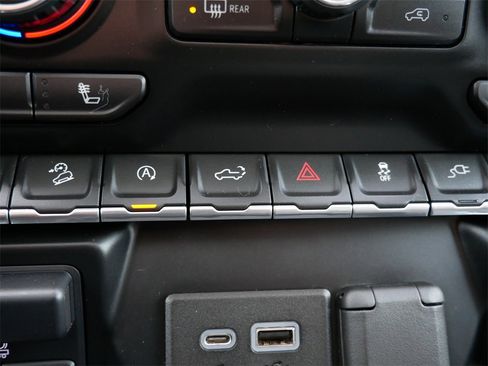 Used 2019 Chevrolet Silverado 1500 LT Trail Boss image 25