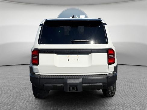 Used 2025 Toyota Land Cruiser 1958 image 5