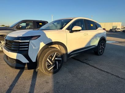 Used 2025 Nissan Kicks SV w/ Charging Package