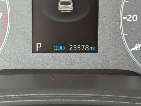 Used 2023 Toyota Corolla Cross L FWD image 19