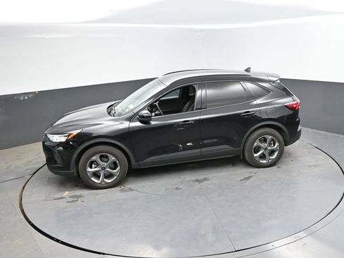 Used 2025 Ford Escape ST-Line Select AWD/4WD image 41