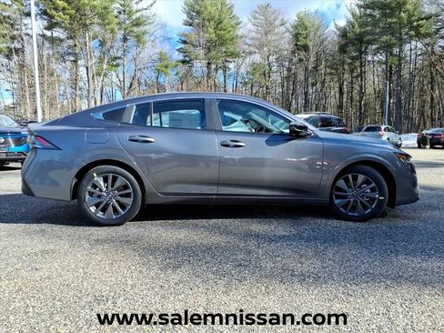 New 2026 Nissan Sentra SL w/ Floor Mat Package FWD image 4