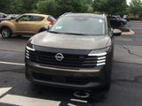 New 2025 Nissan Kicks SR w/ SR Premium Package image 3