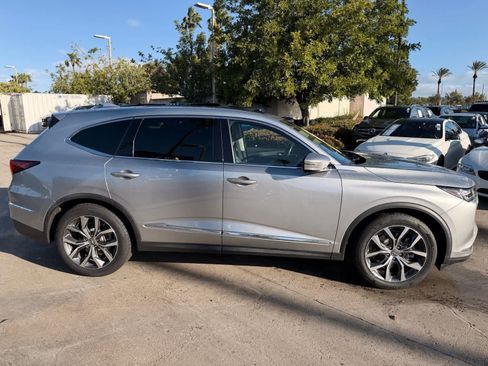 Used 2023 Acura MDX FWD w/ Technology Package image 5