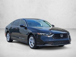 Used 2025 Honda Accord LX video 3